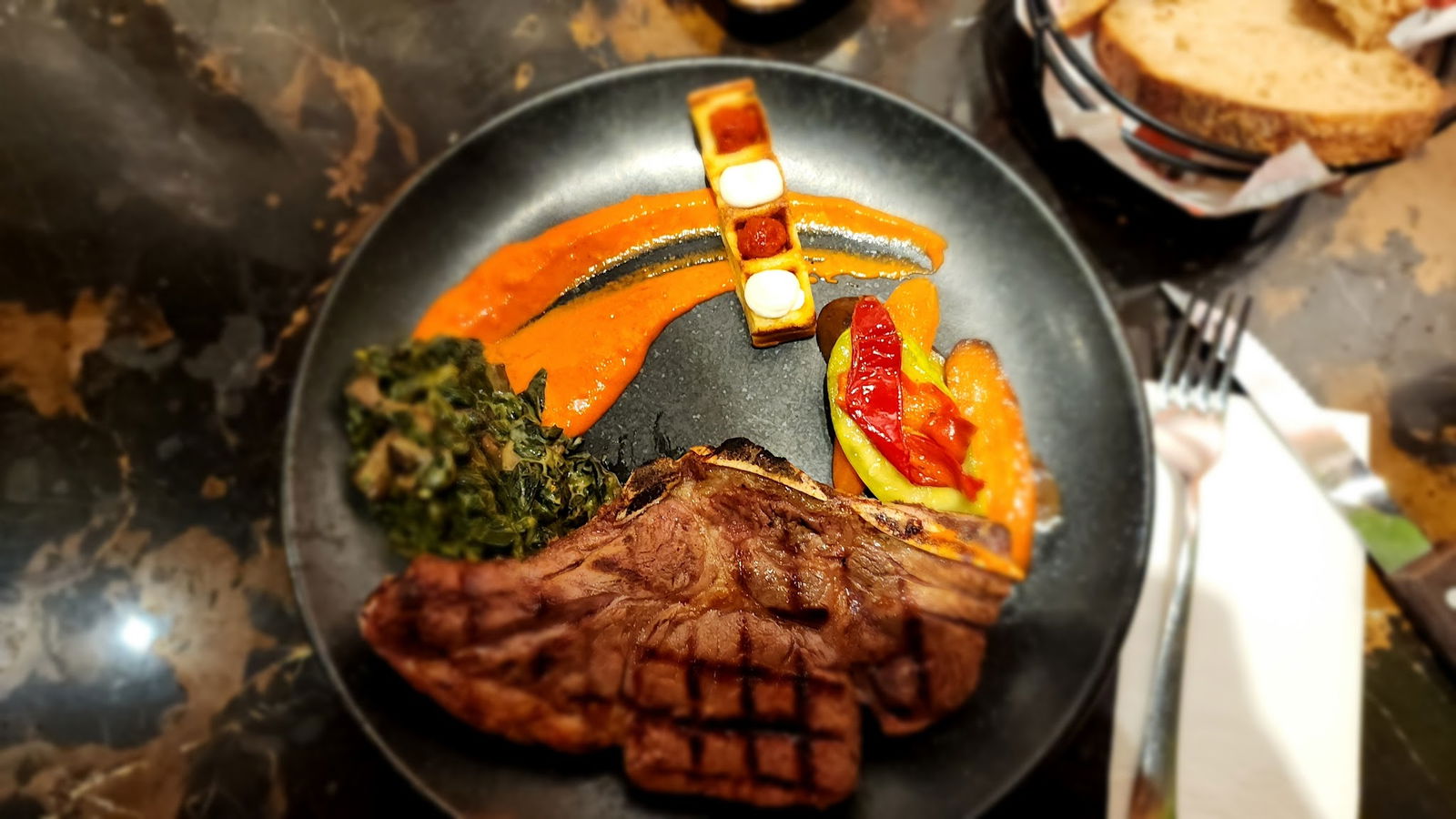 Beeves Grill & Brasserie