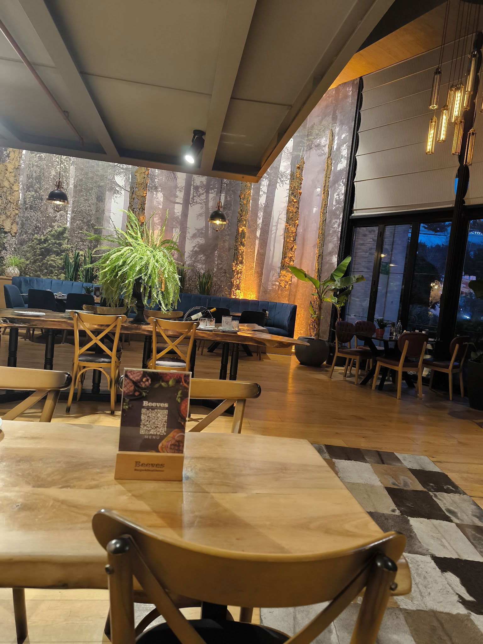 Beeves Grill & Brasserie