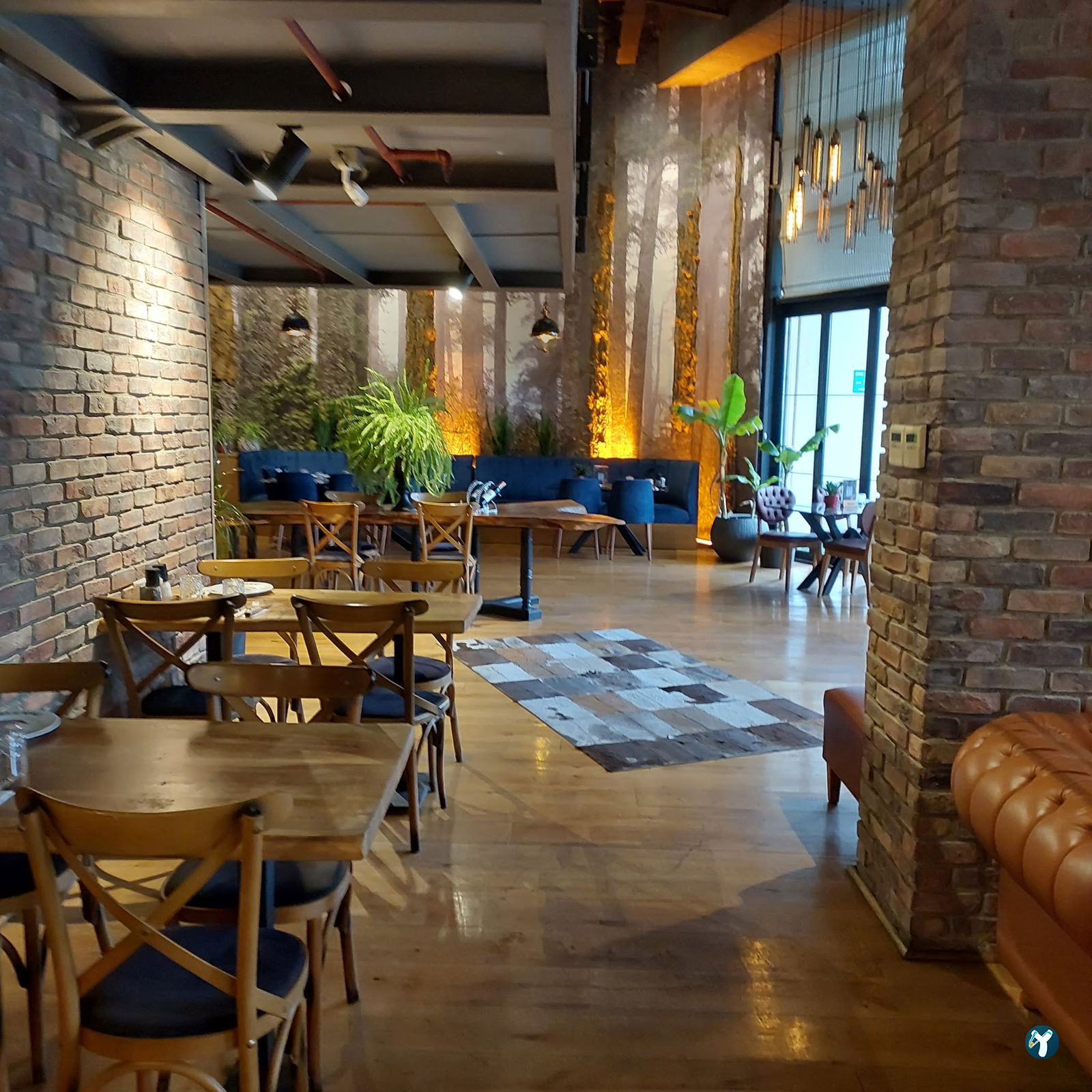 Beeves Grill & Brasserie