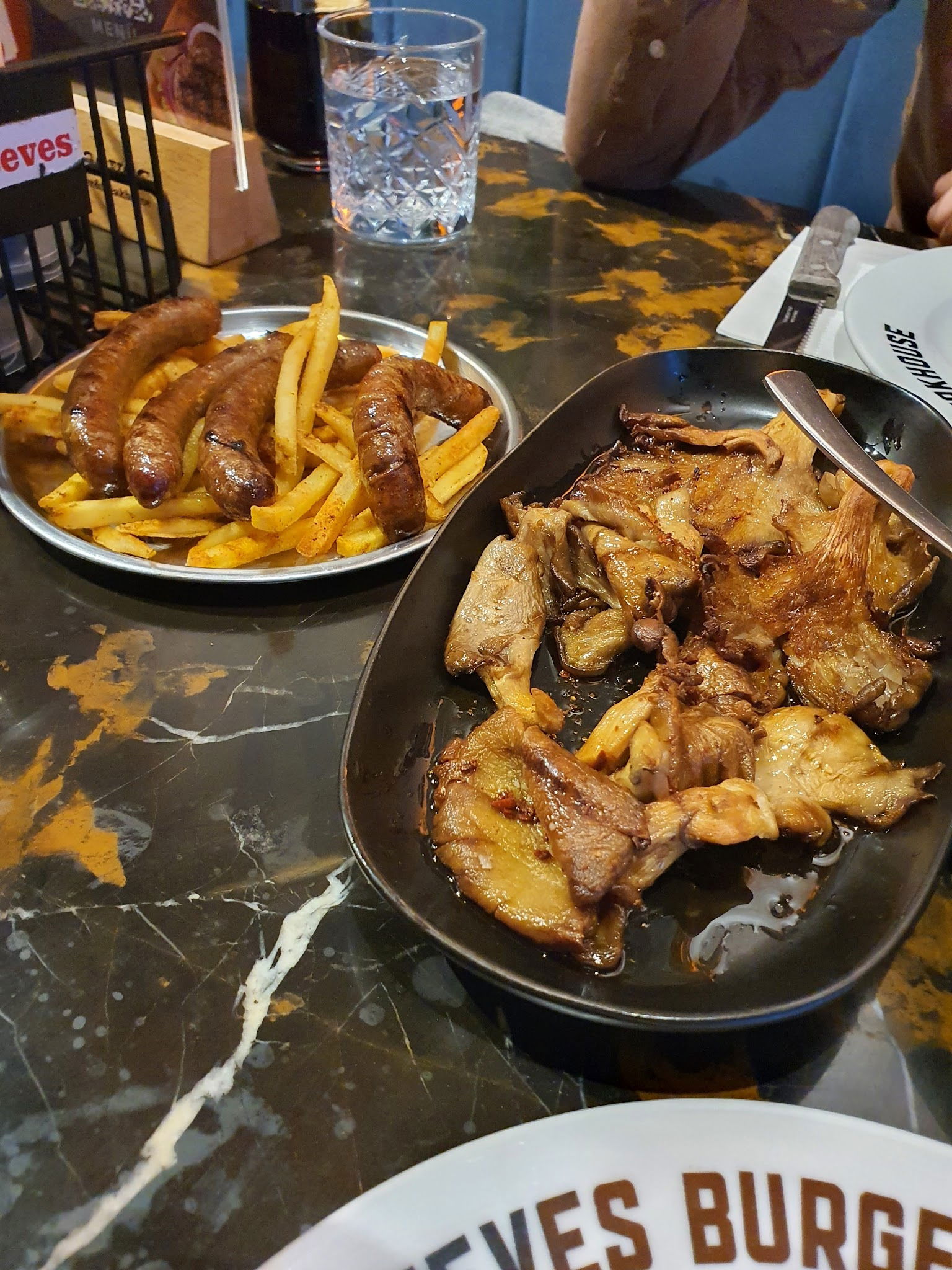 Beeves Grill & Brasserie