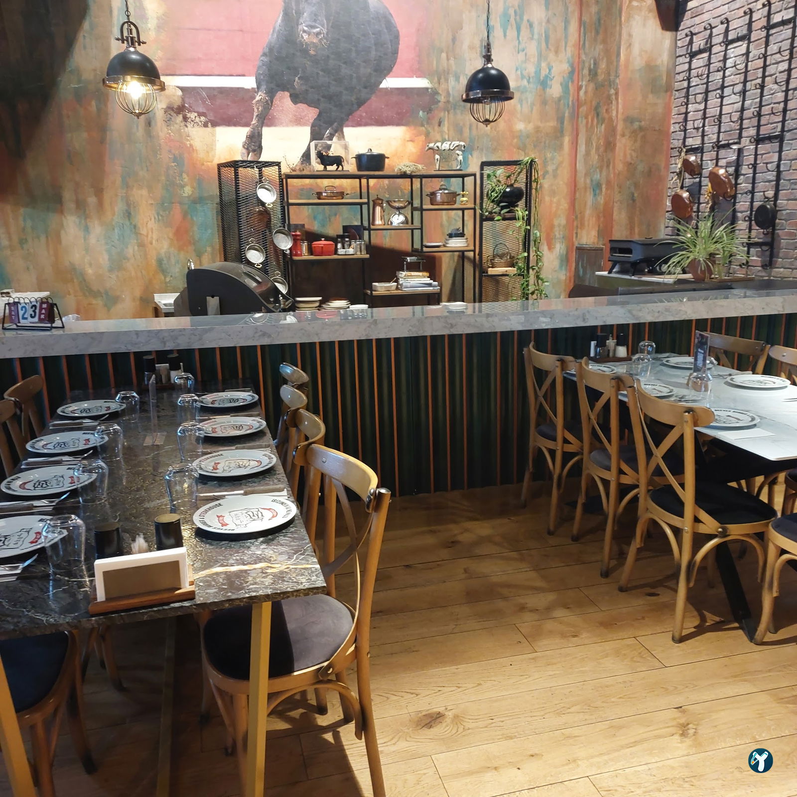 Beeves Grill & Brasserie