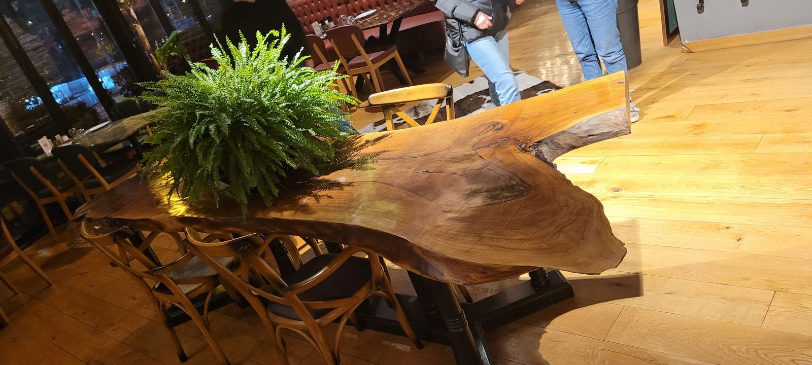 Beeves Grill & Brasserie