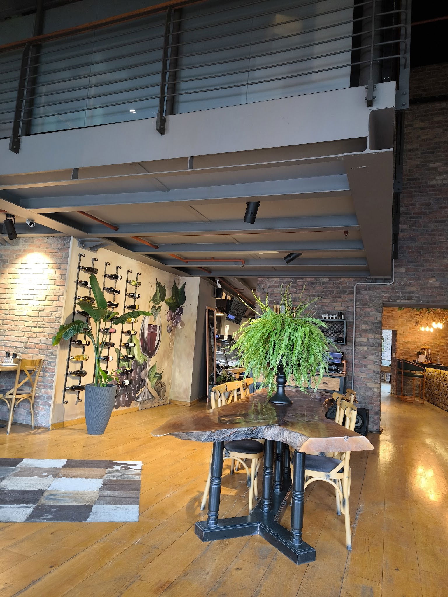 Beeves Grill & Brasserie