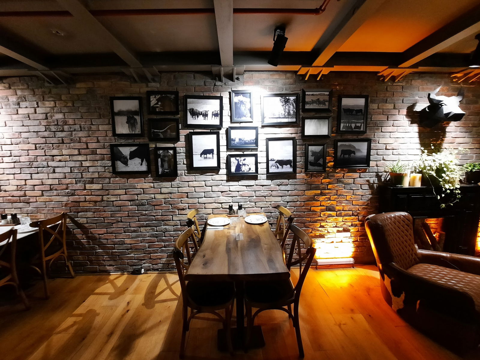 Beeves Grill & Brasserie