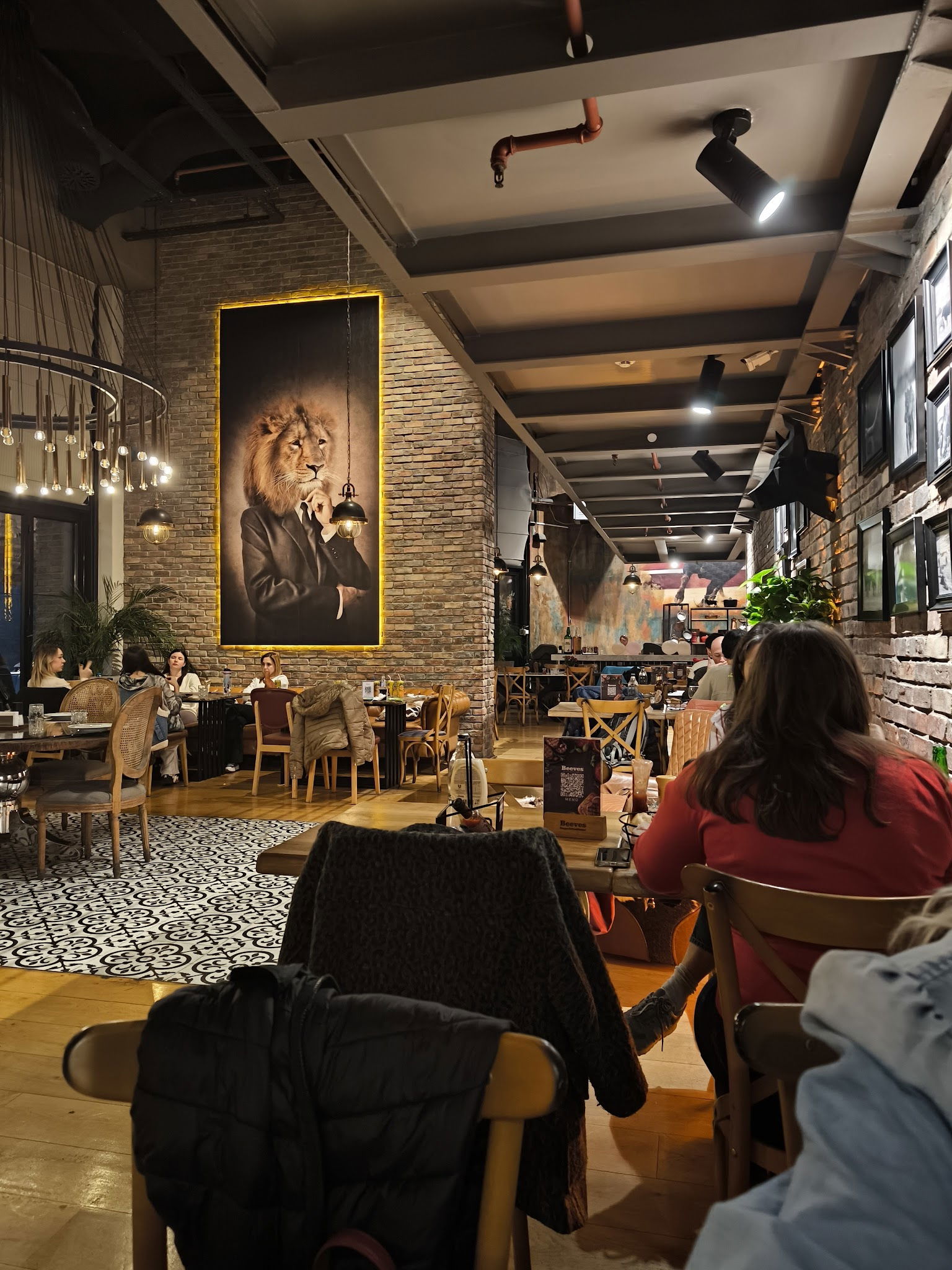 Beeves Grill & Brasserie