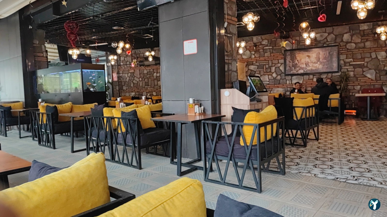 Kaan Cafe Restaurant خان رستورانت Khan Restaurant