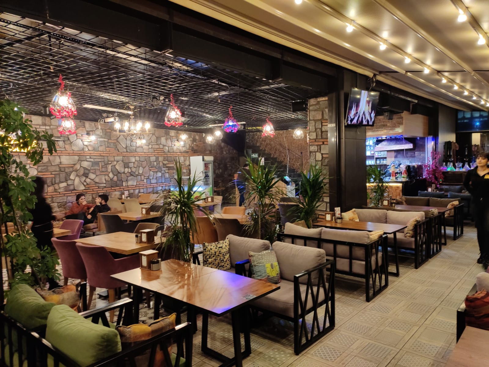 Kaan Cafe Restaurant خان رستورانت Khan Restaurant