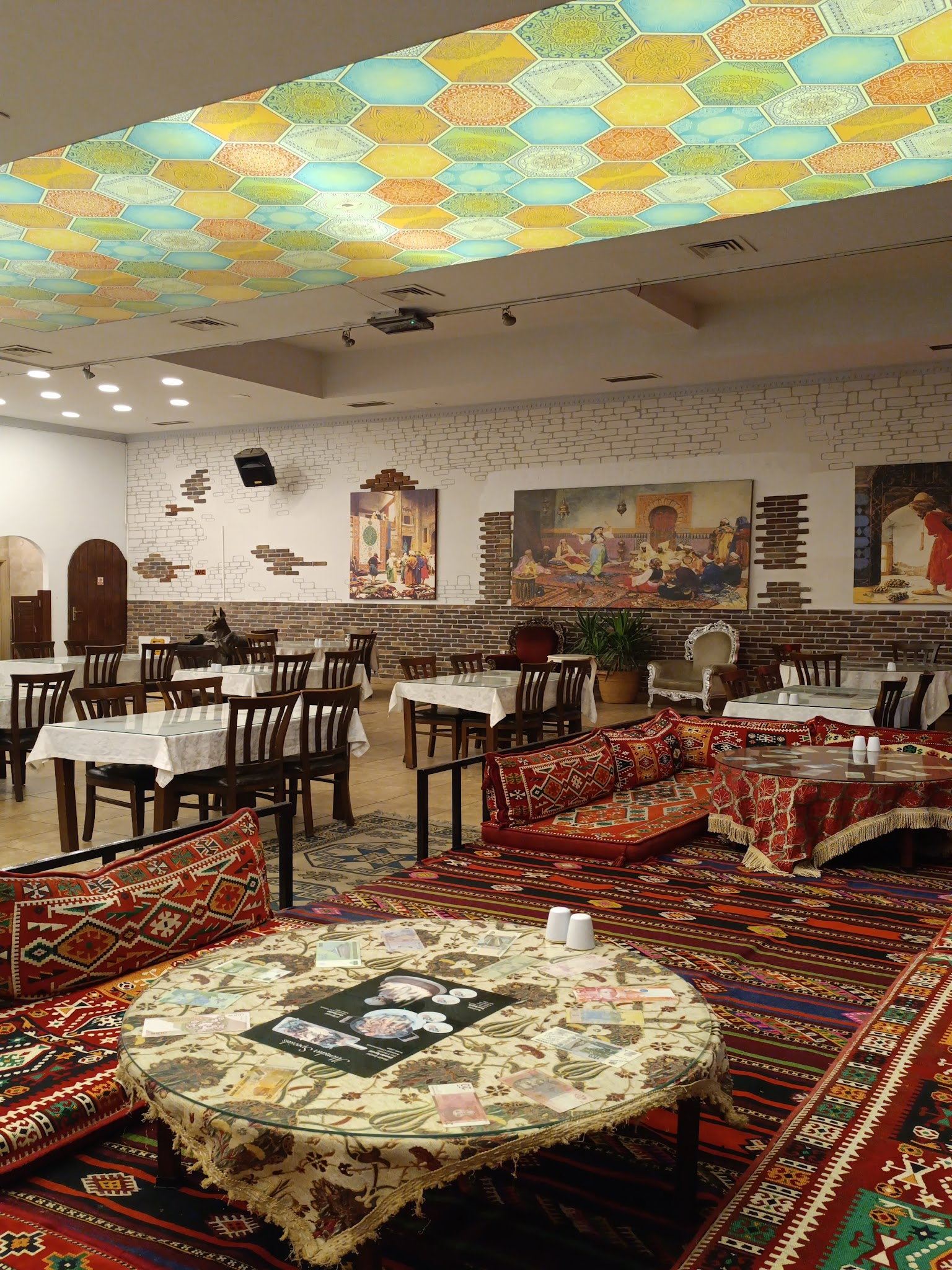 Arasta Cafe & Restaurant