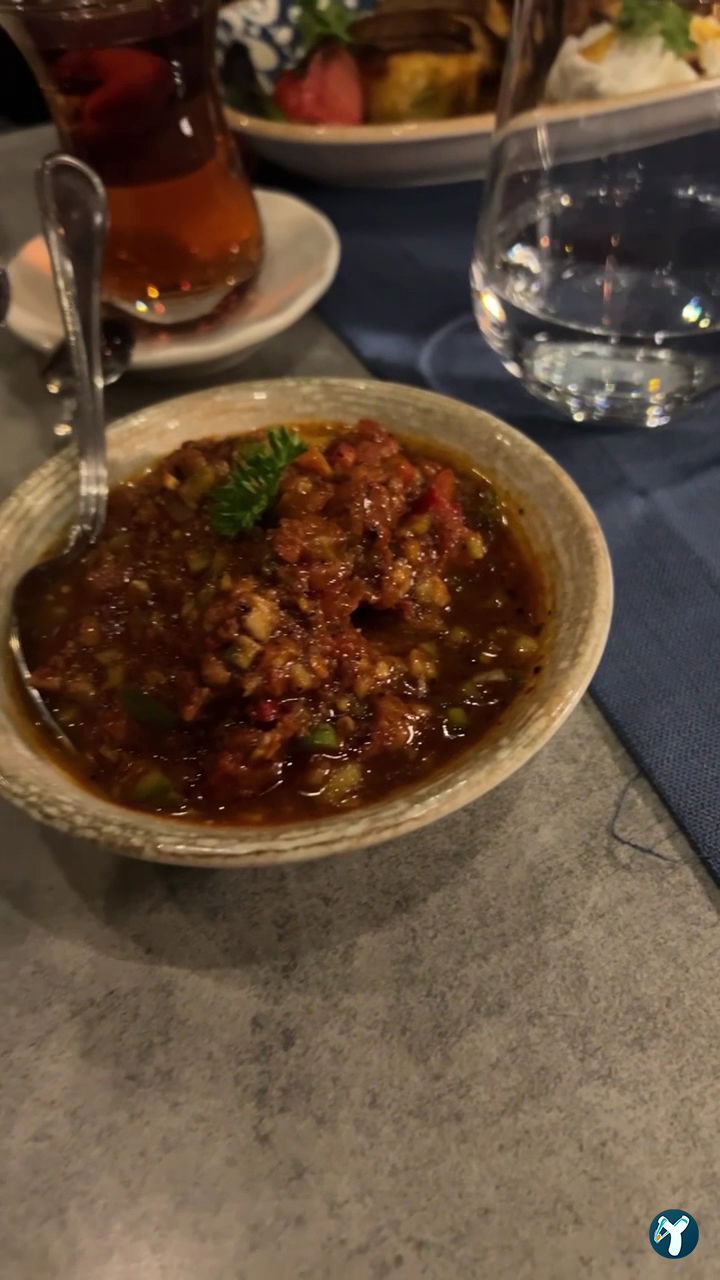 Moise Karaköy