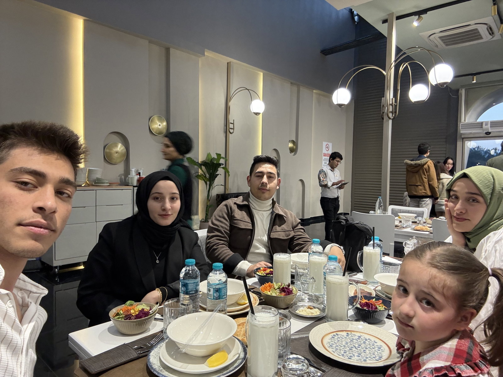 Usre Restoran