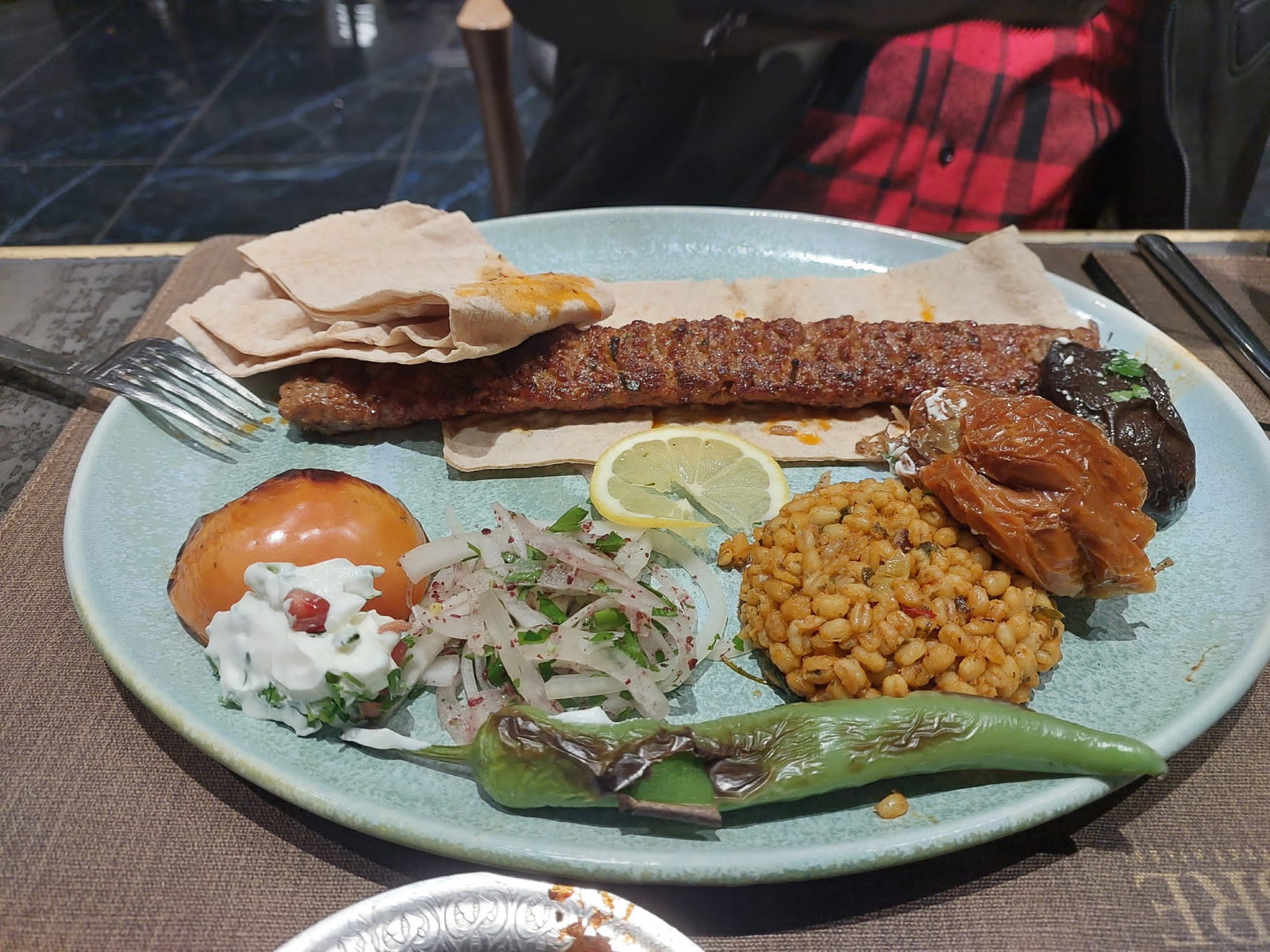 Usre Restoran