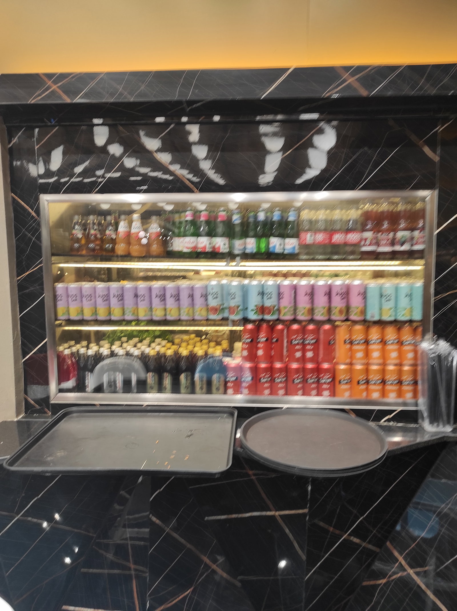 Usre Restoran