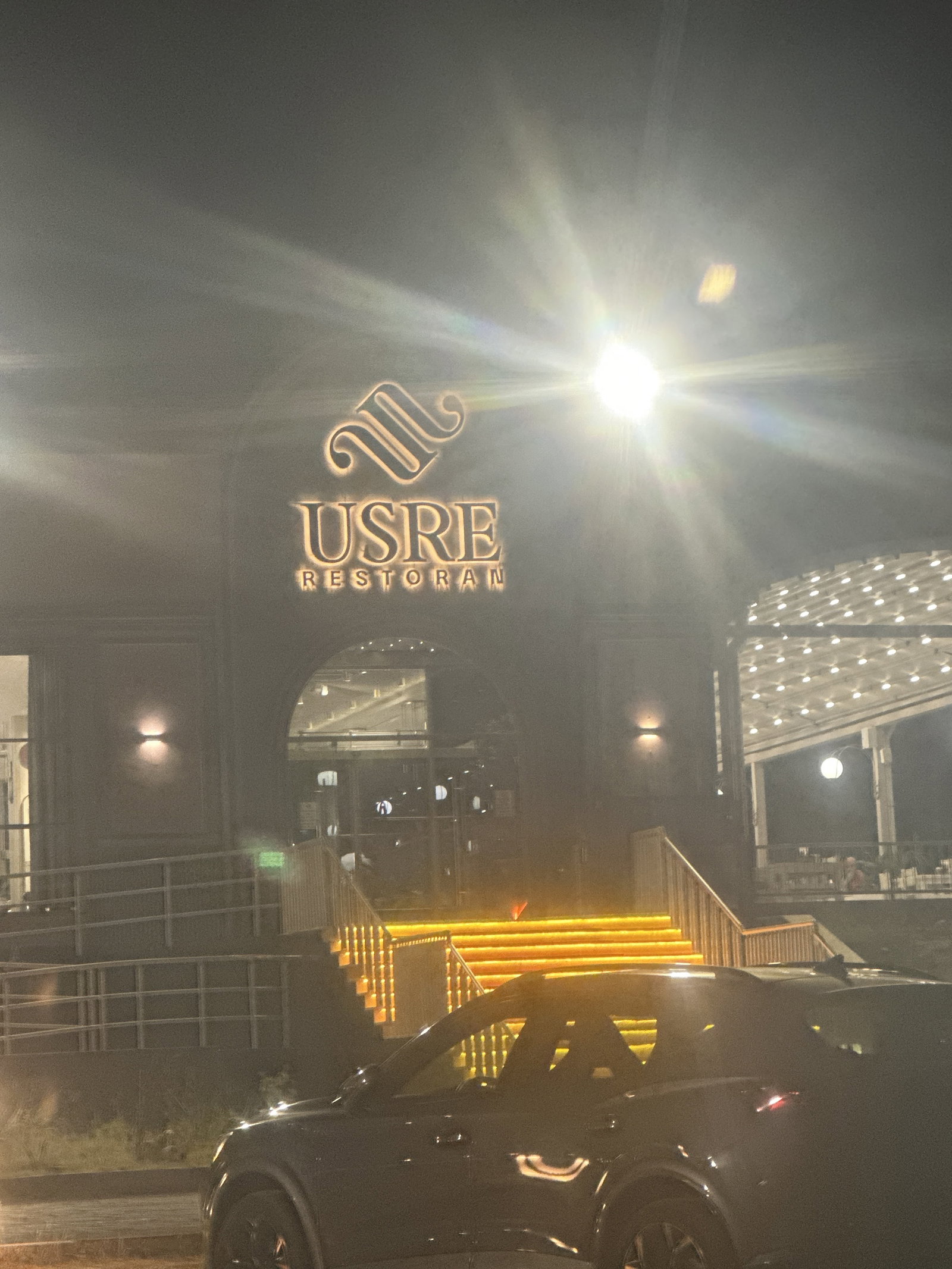 Usre Restoran