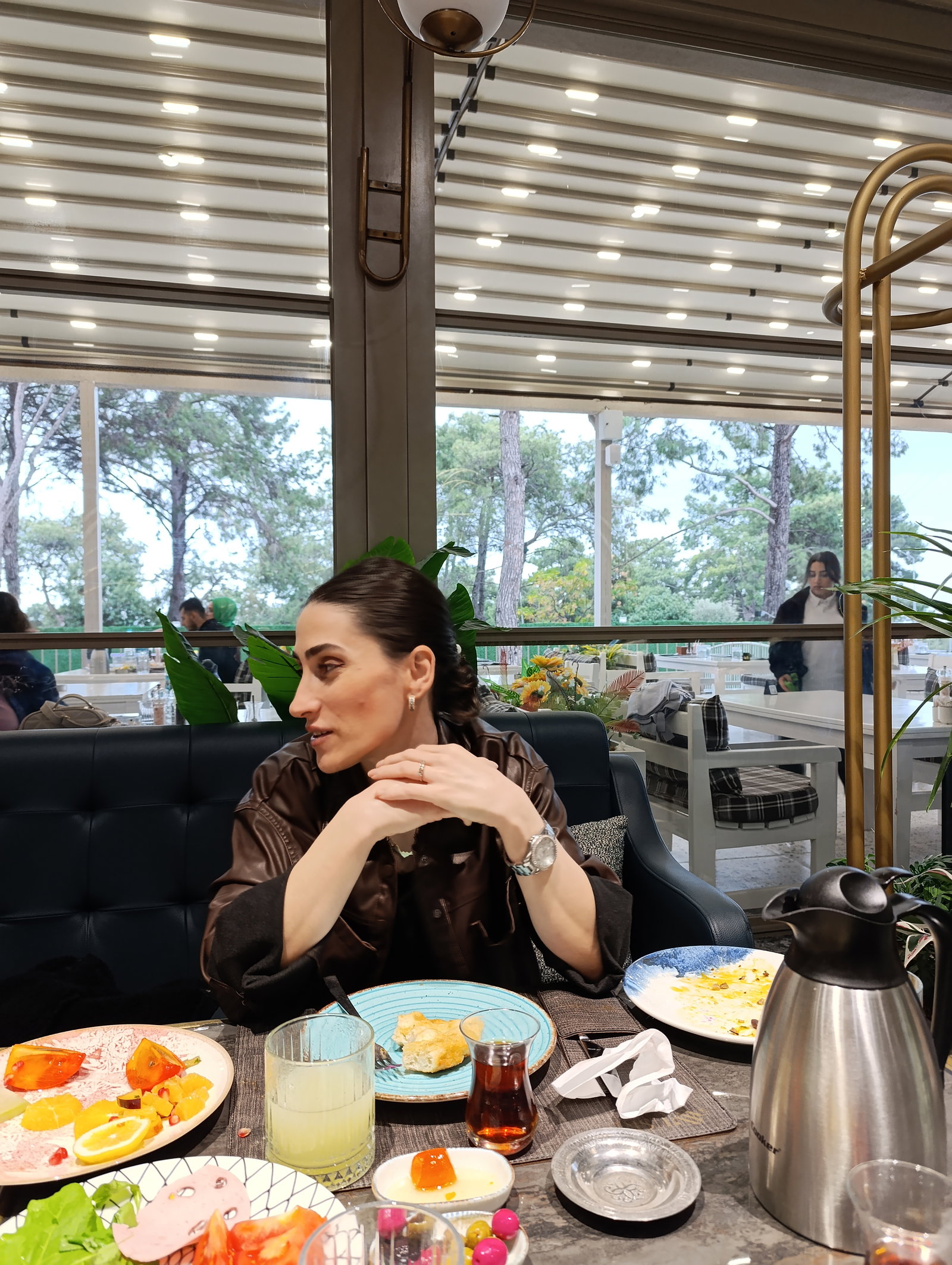 Usre Restoran
