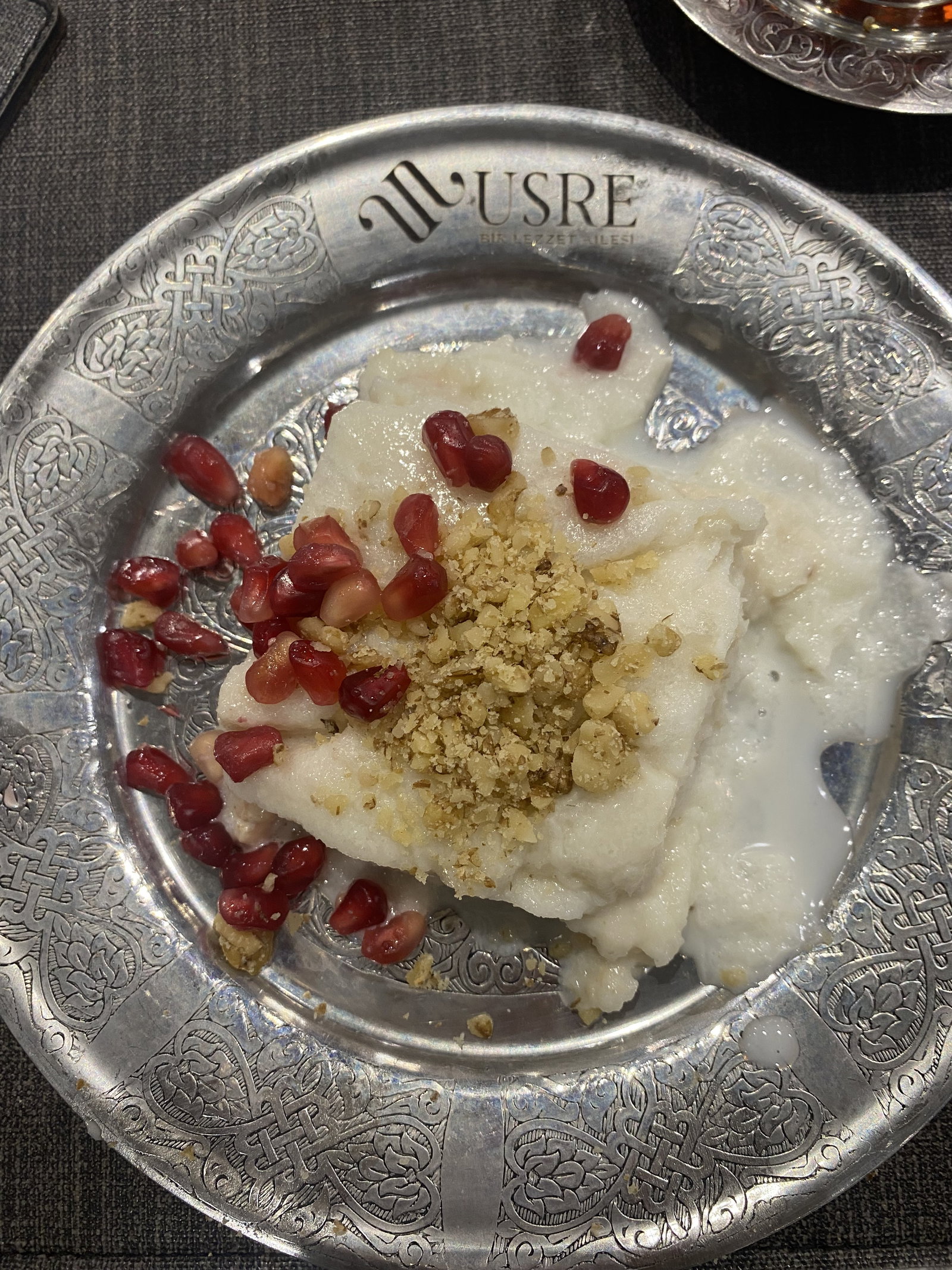 Usre Restoran