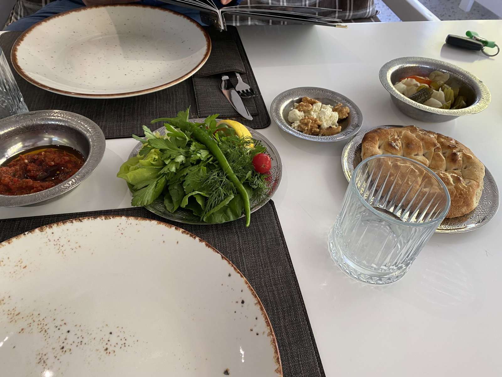 Usre Restoran