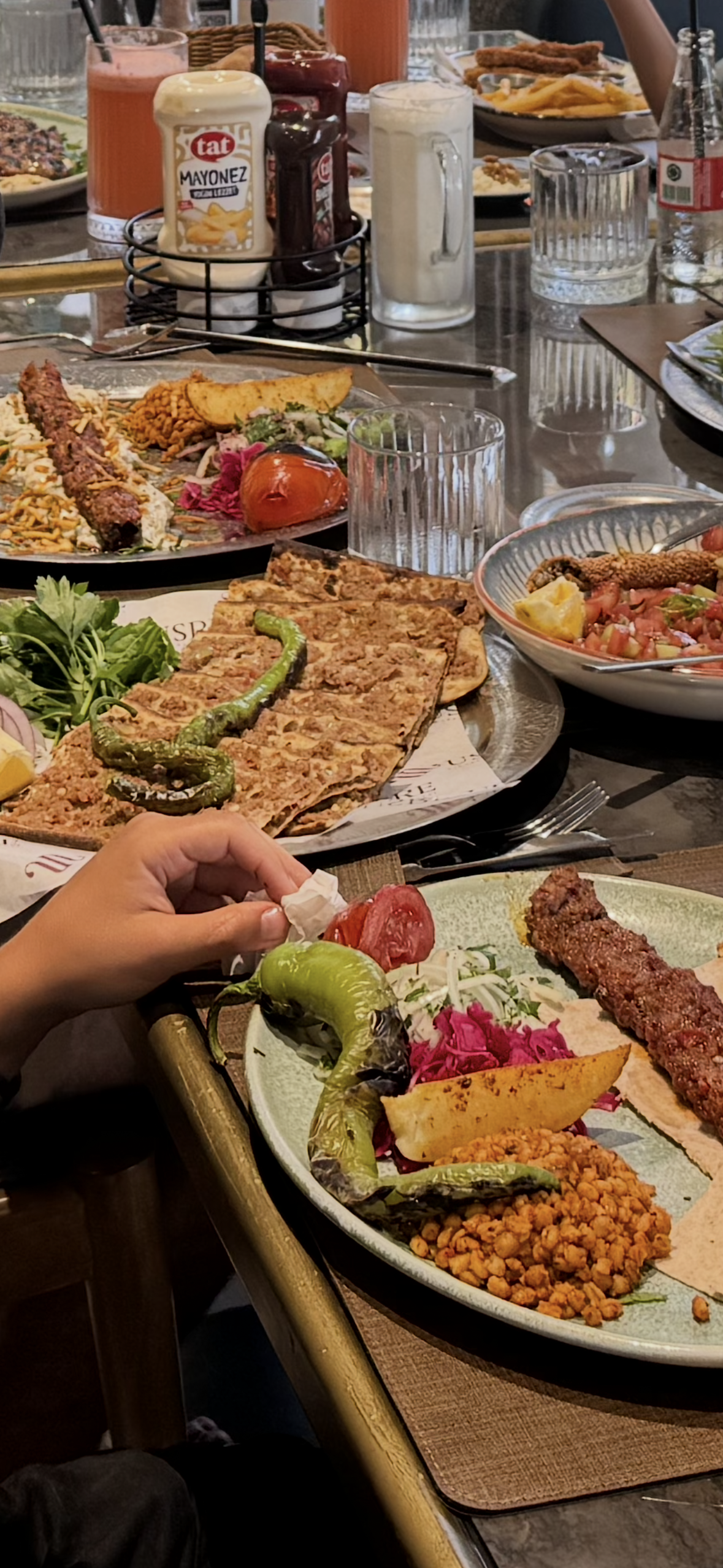 Usre Restoran