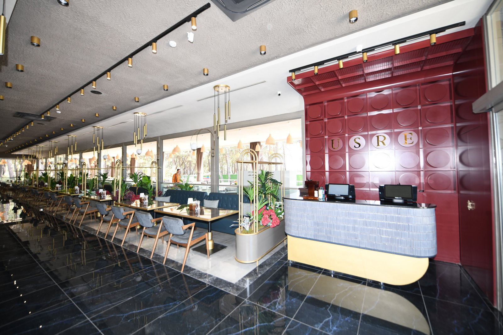 Usre Restoran