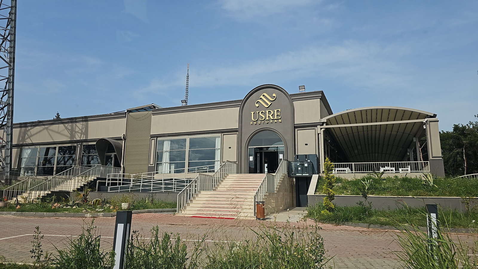 Usre Restoran