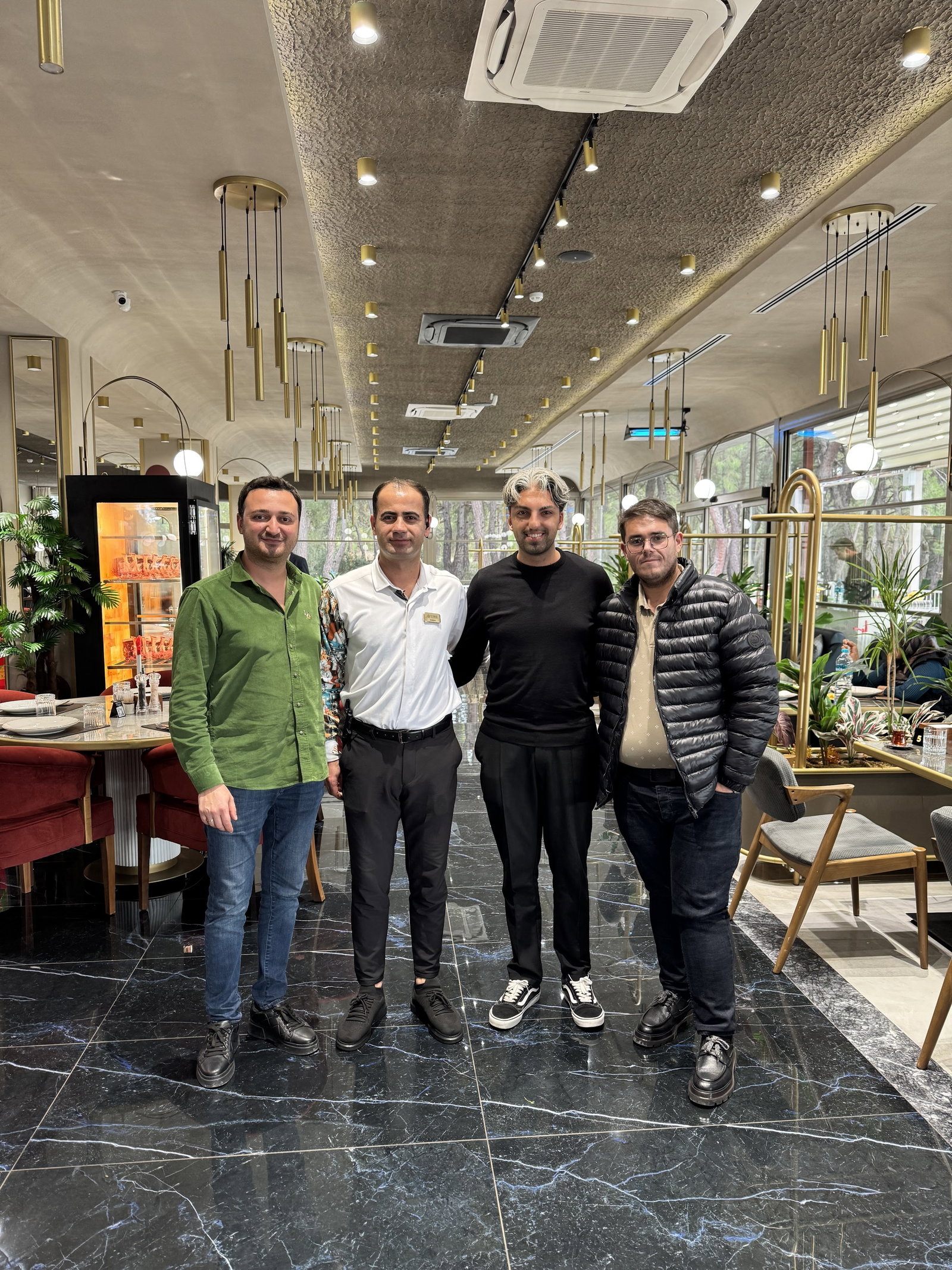 Usre Restoran