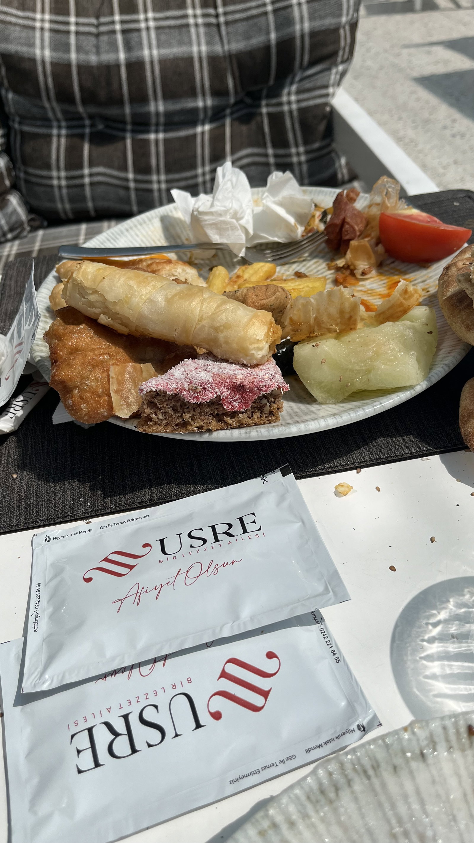 Usre Restoran