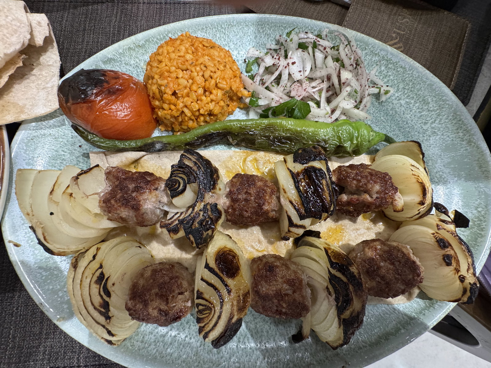 Usre Restoran