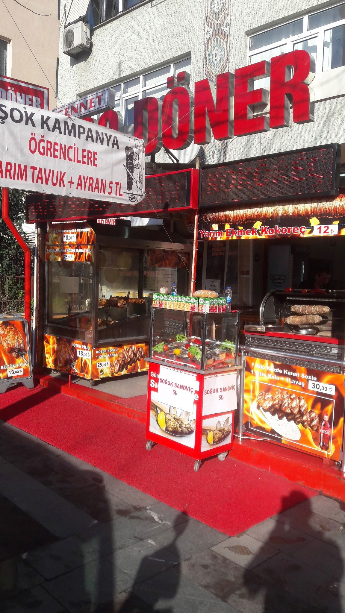 Neco Döner Közde Piliç & Kanat,Küçükçekmece Cennet Mh.