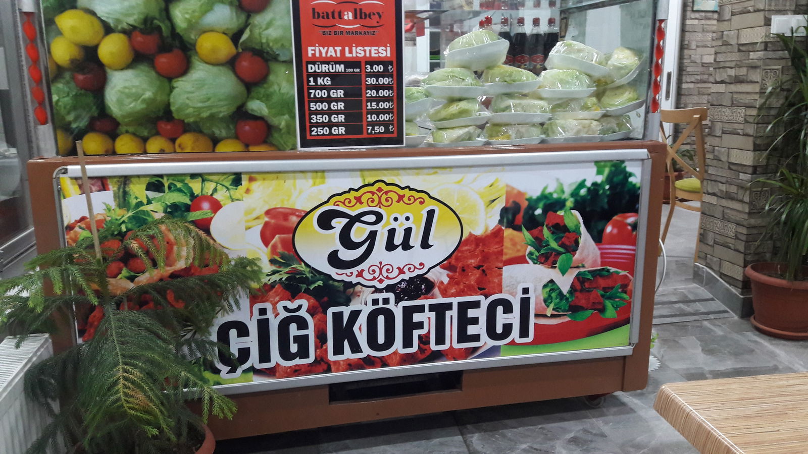 Gül Çiğ Köfte