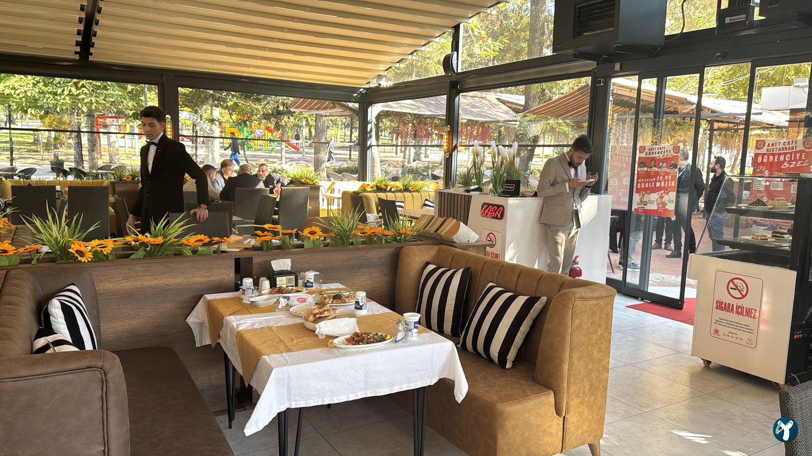 Anıt Cafe & Bistro