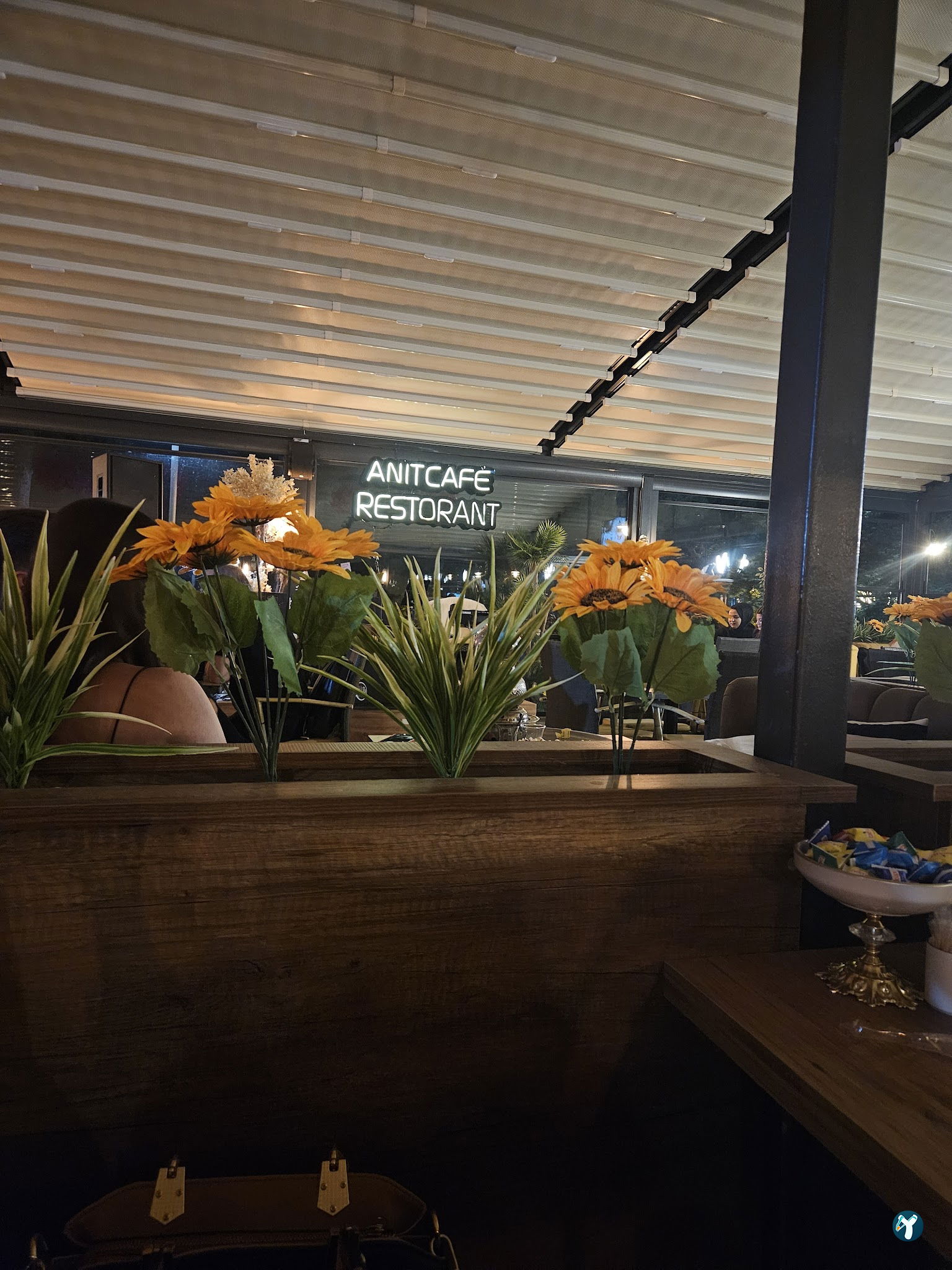 Anıt Cafe & Bistro
