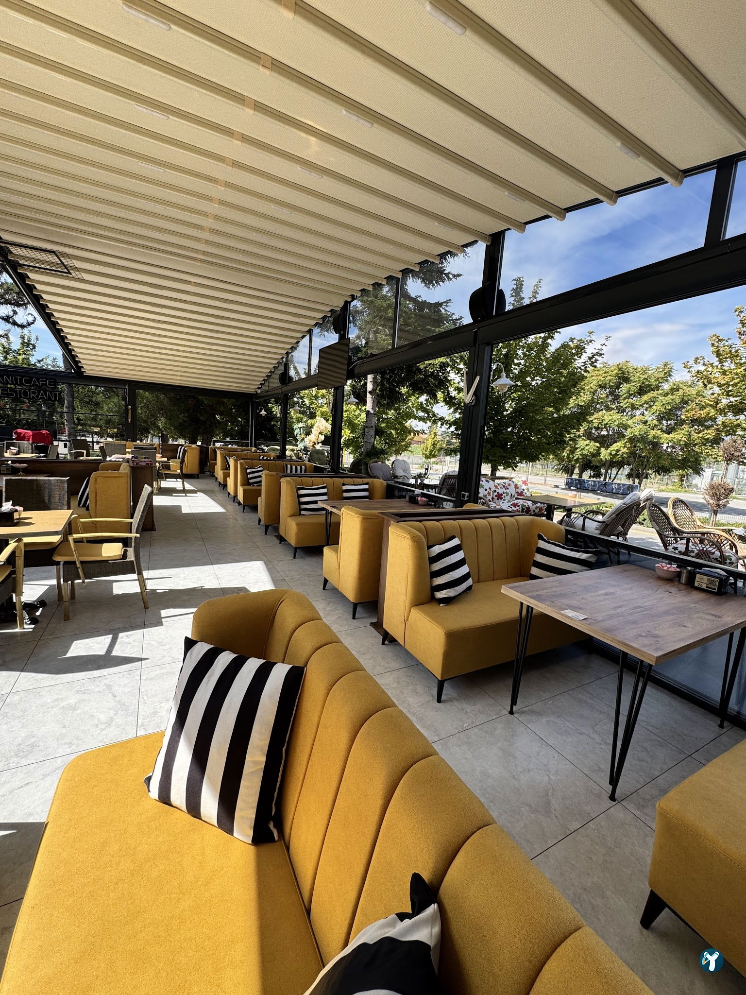 Anıt Cafe & Bistro