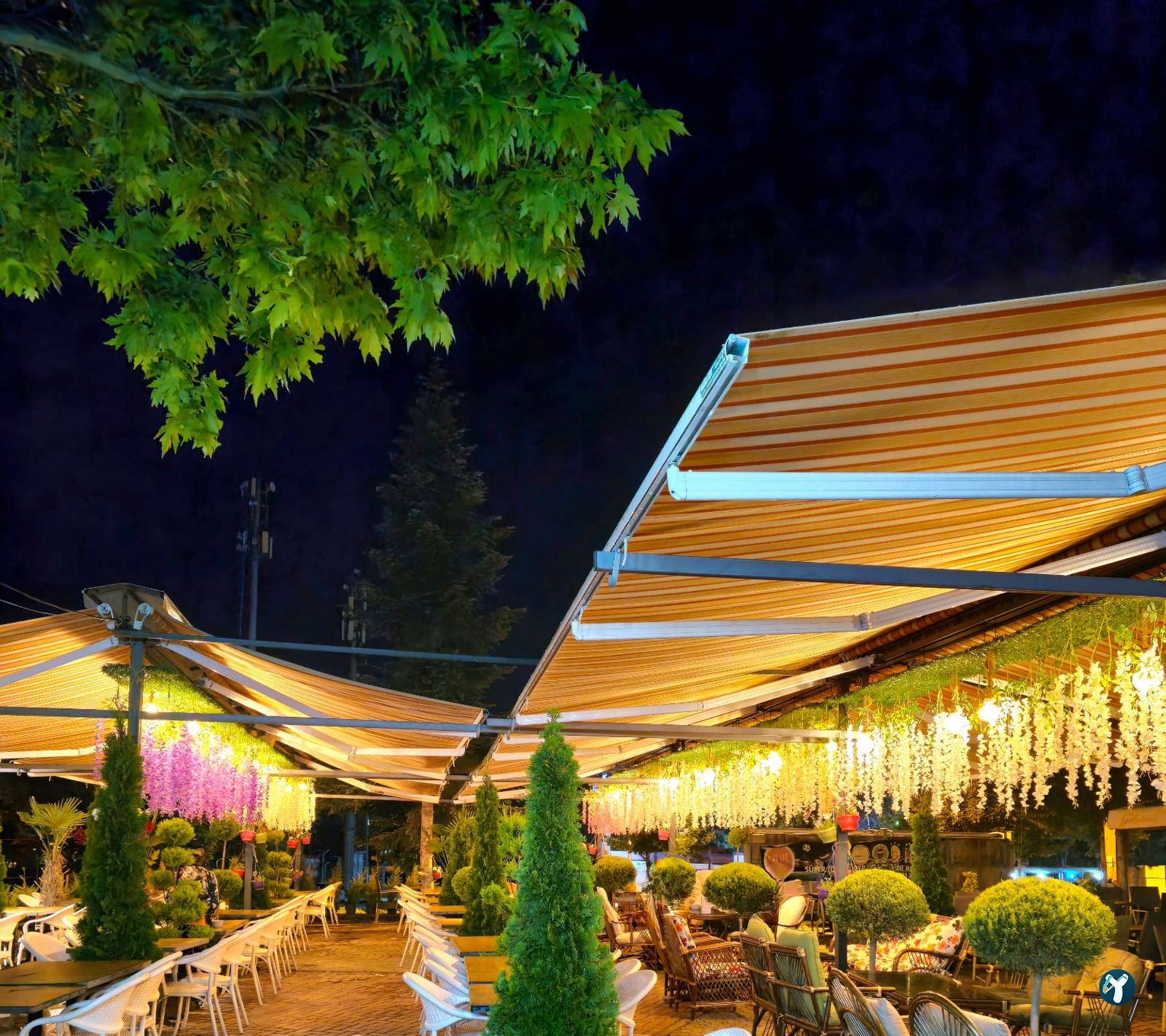 Anıt Cafe & Bistro