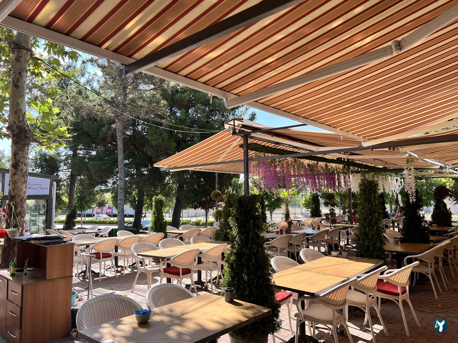 Anıt Cafe & Bistro