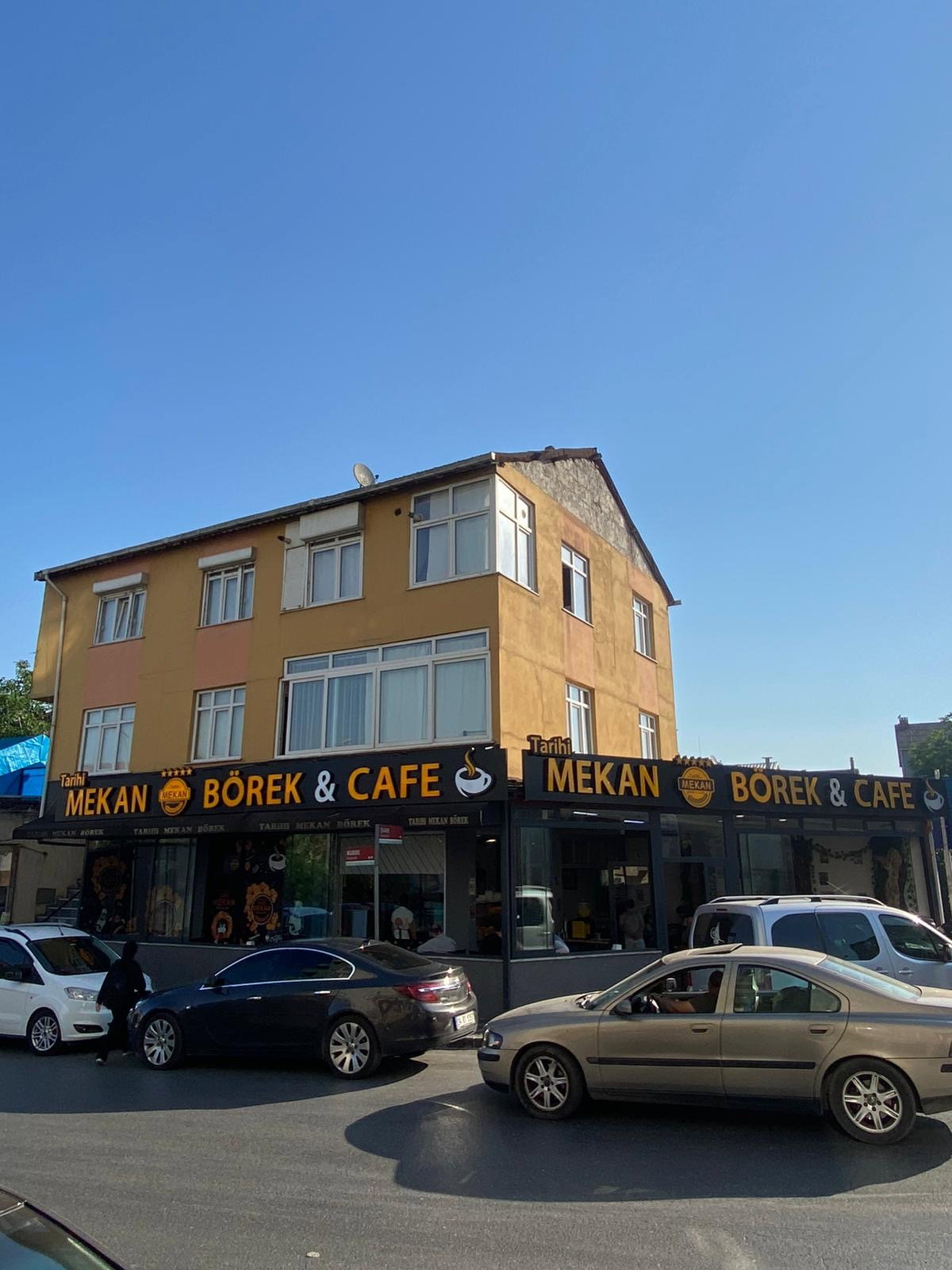 Mekan Cafe Börek Ve Pide