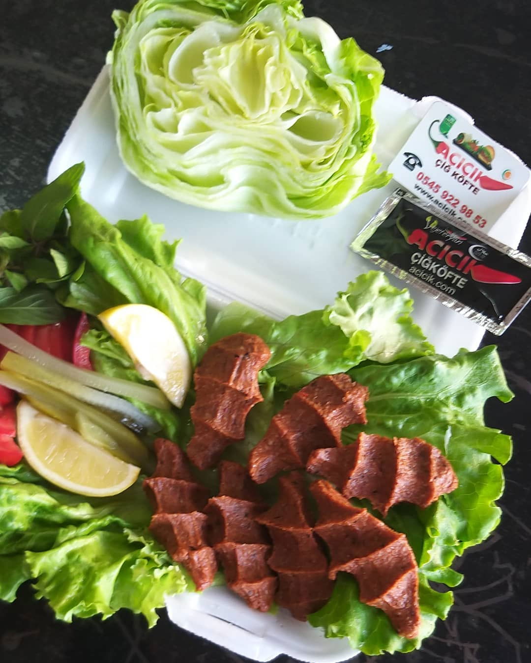 Acıcık Çigköfte Helvacı