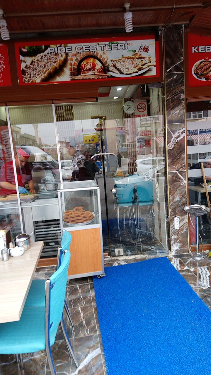 Kismet Pi̇de & Döner