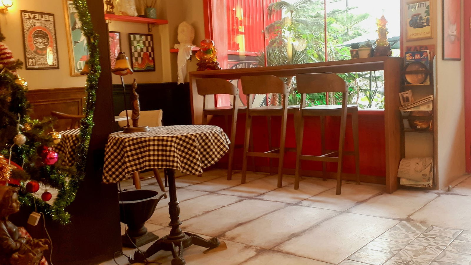 ‘S Shadow Coffee Breakfast Studio