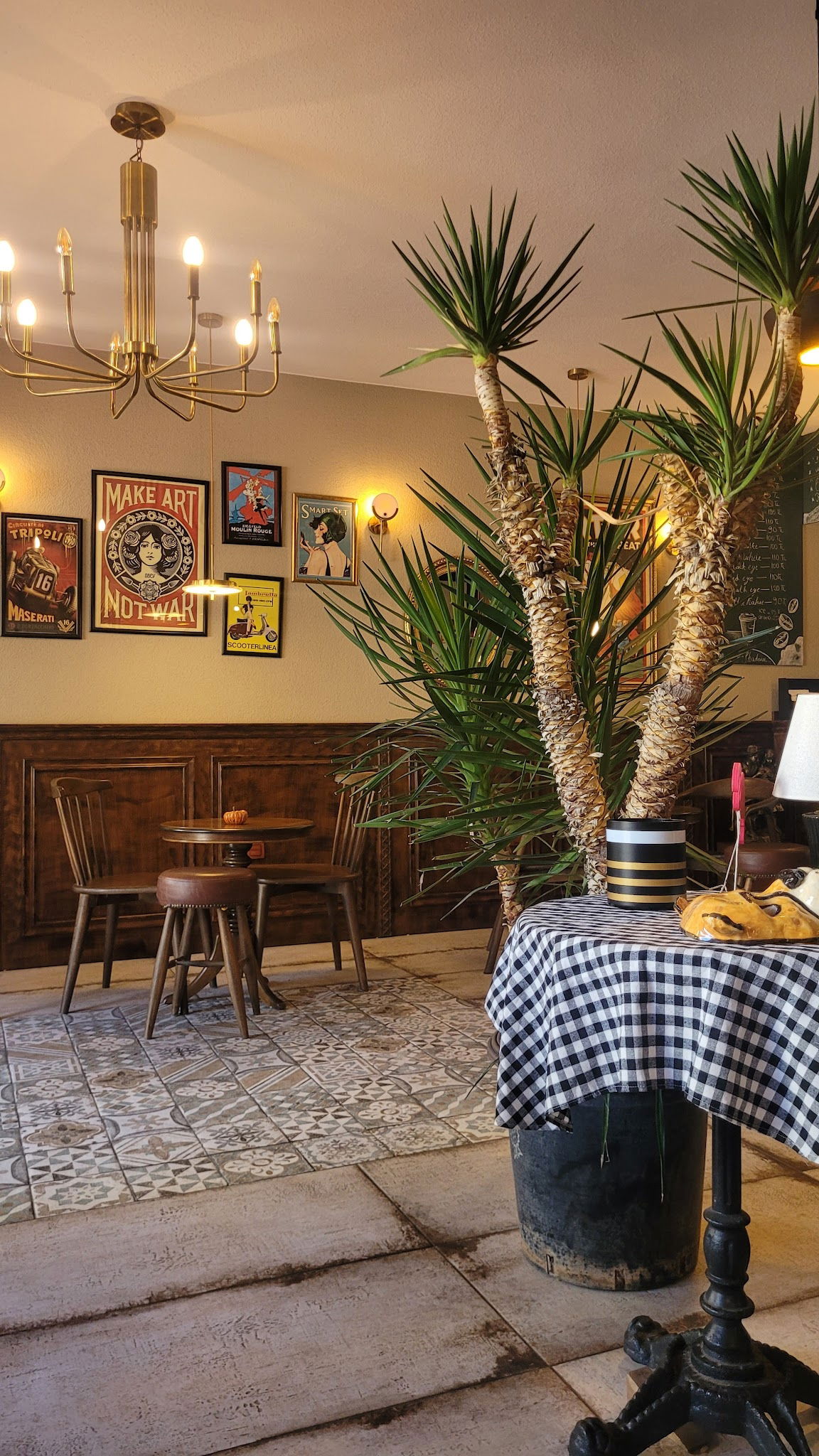 ‘S Shadow Coffee Breakfast Studio