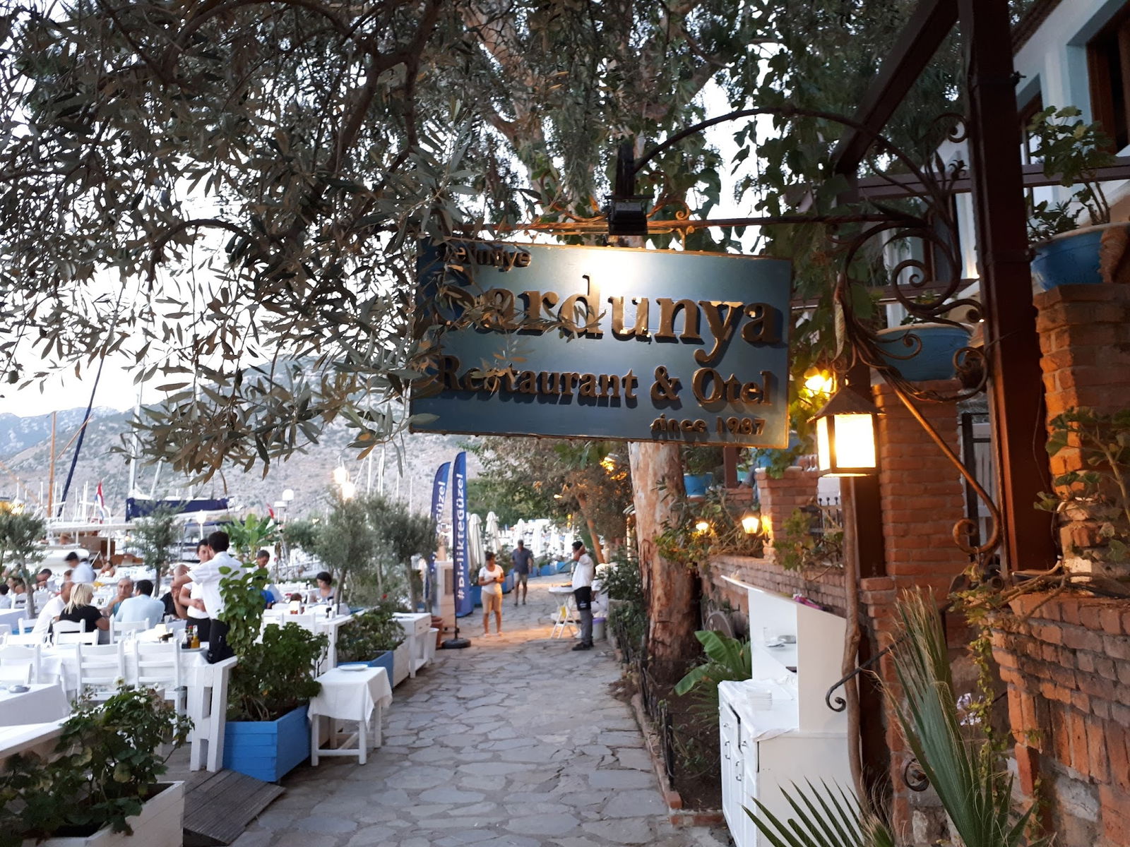 Sardunya Restaurant
