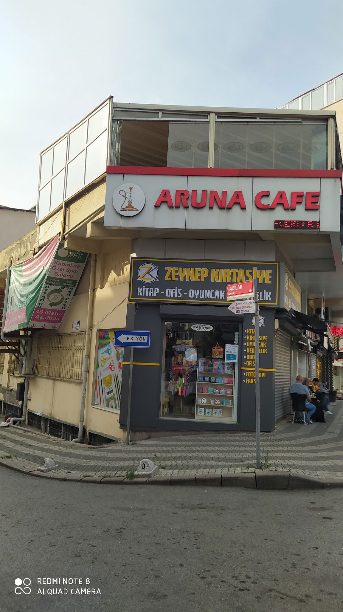 Aruna Restaurant & Cafe