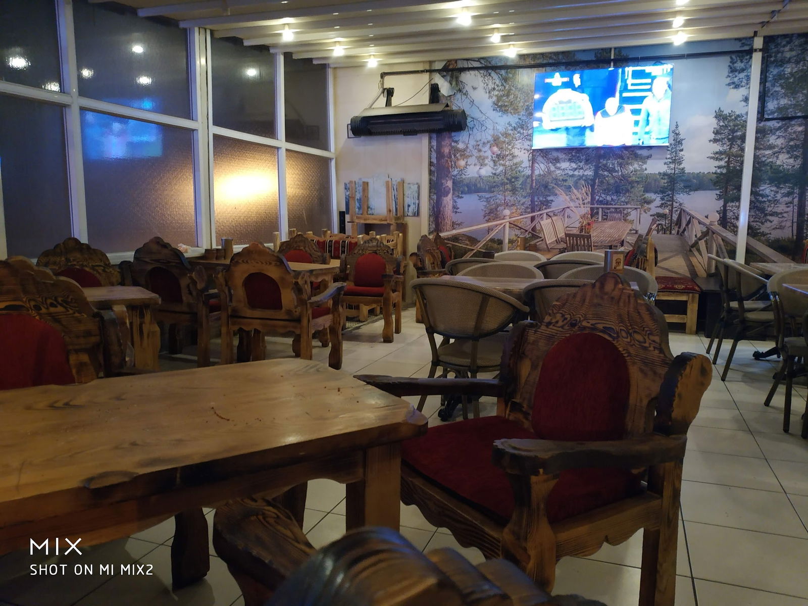 Aruna Restaurant & Cafe