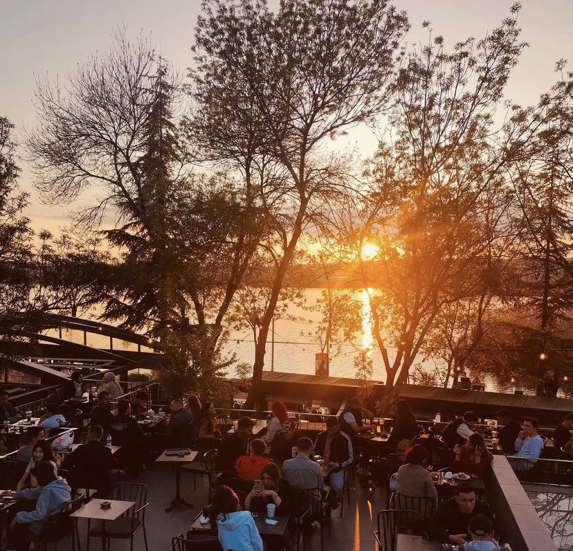 Bi'Hatıra Coffee & Chocolate