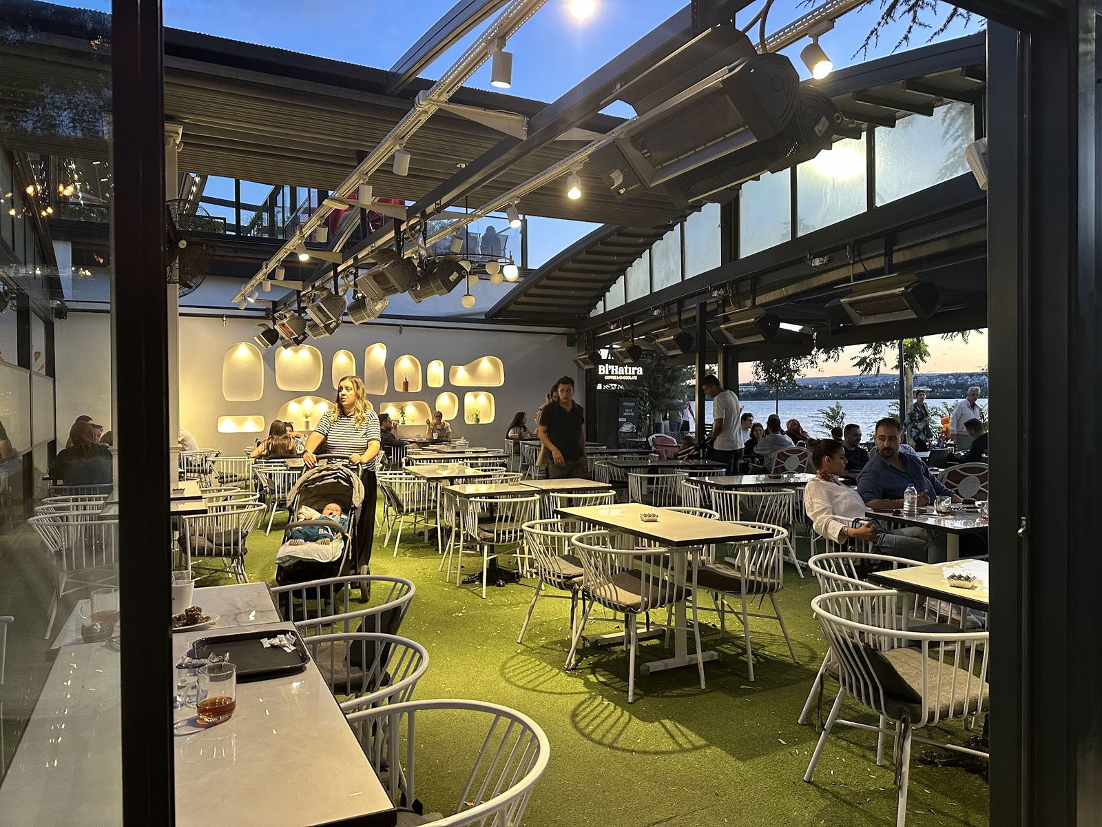 Bi'Hatıra Coffee & Chocolate