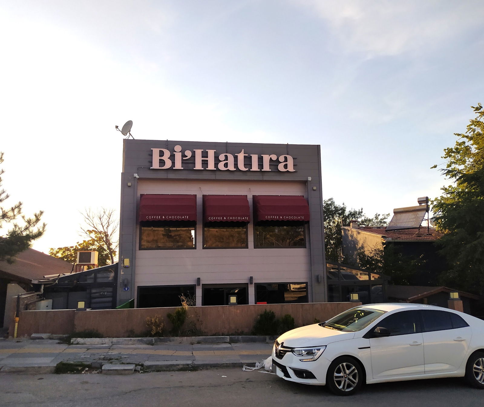 Bi'Hatıra Coffee & Chocolate