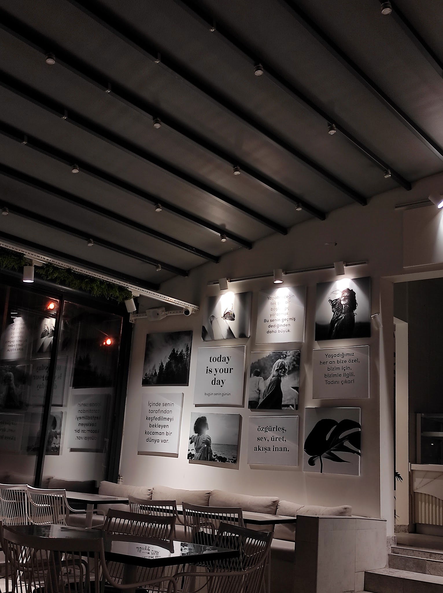 Bi'Hatıra Coffee & Chocolate