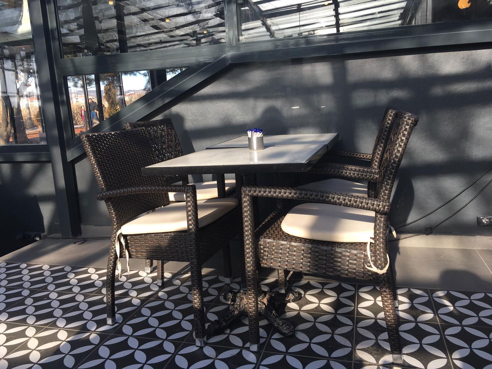 Bi'Hatıra Coffee & Chocolate