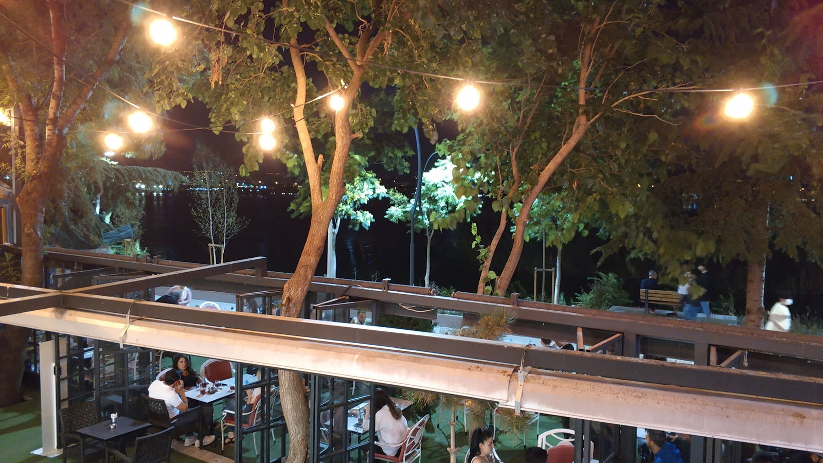 Bi'Hatıra Coffee & Chocolate