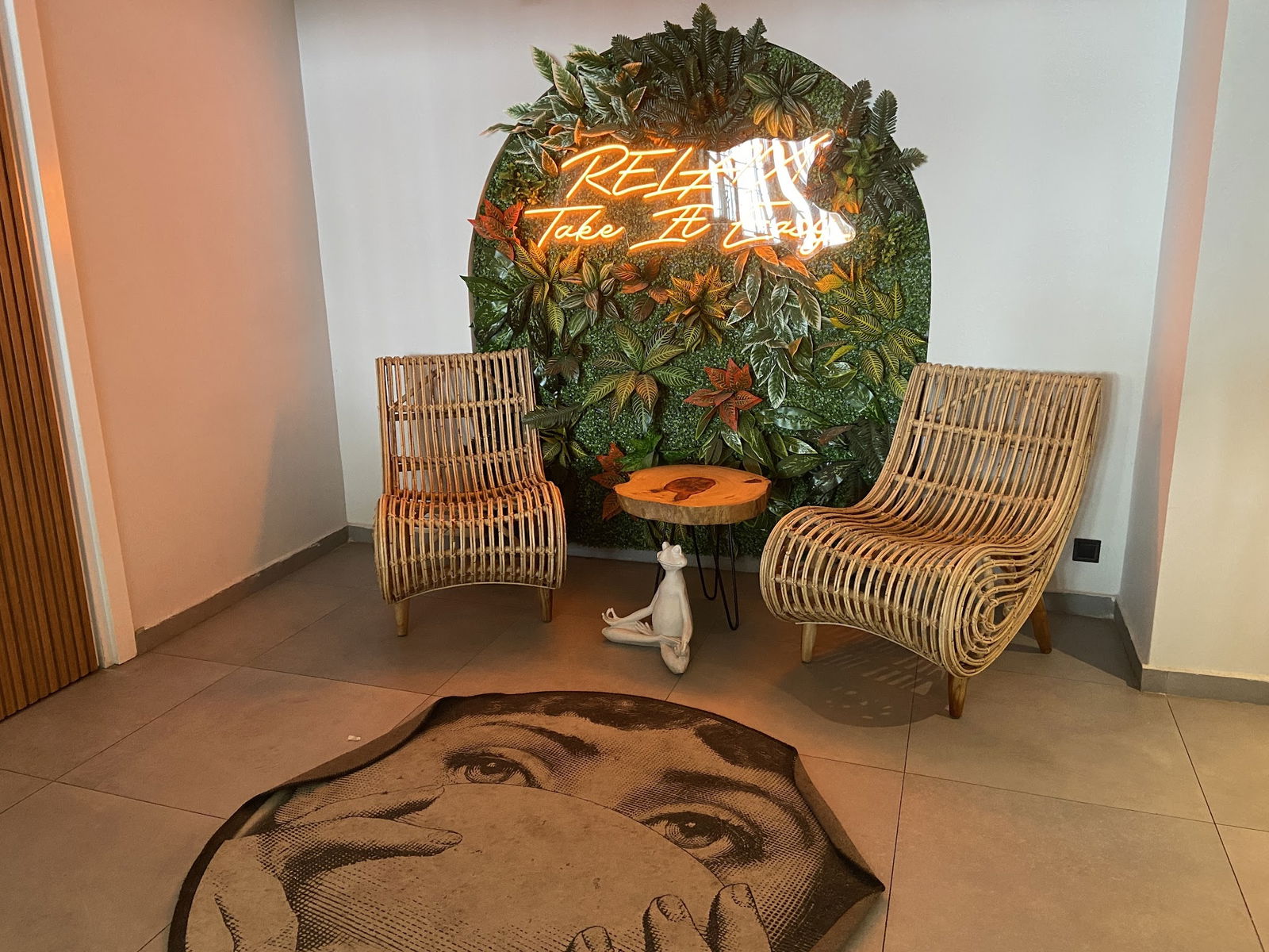 Noww Croissants & Coffee Mersin