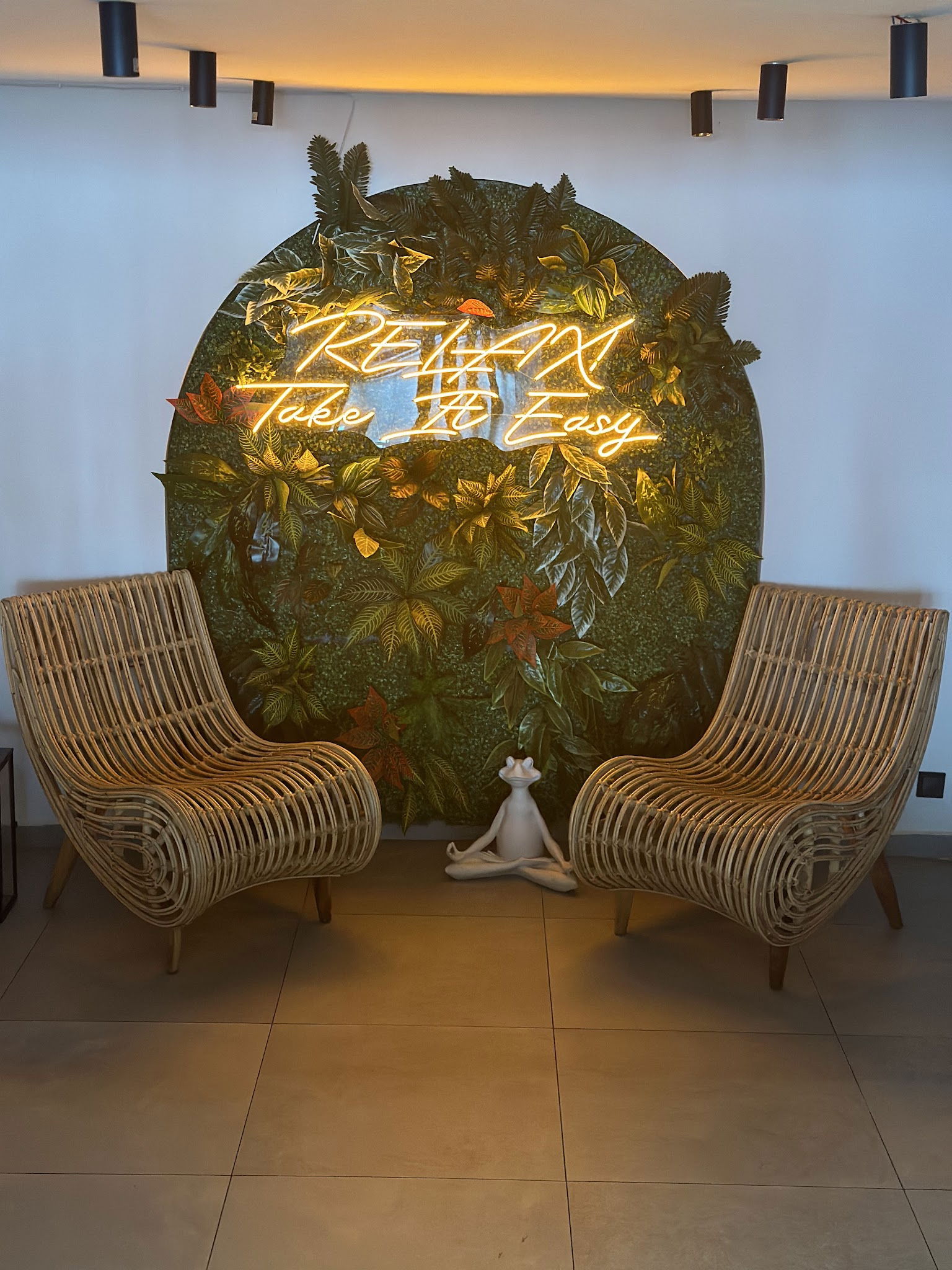 Noww Croissants & Coffee Mersin