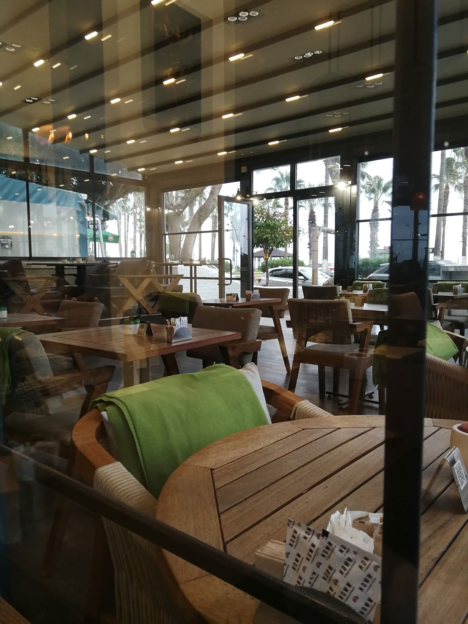 Noww Croissants & Coffee Mersin